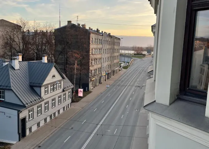 5th Floor 24h Self Check-in Privat Free Parking Апартаменты *